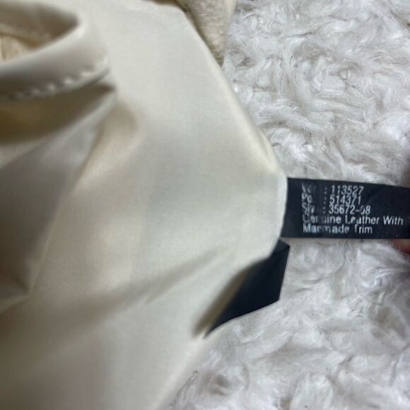 Vintage Wilson Leather 1899 Beige soft leather small shoulder bag. - Picture 13 of 16